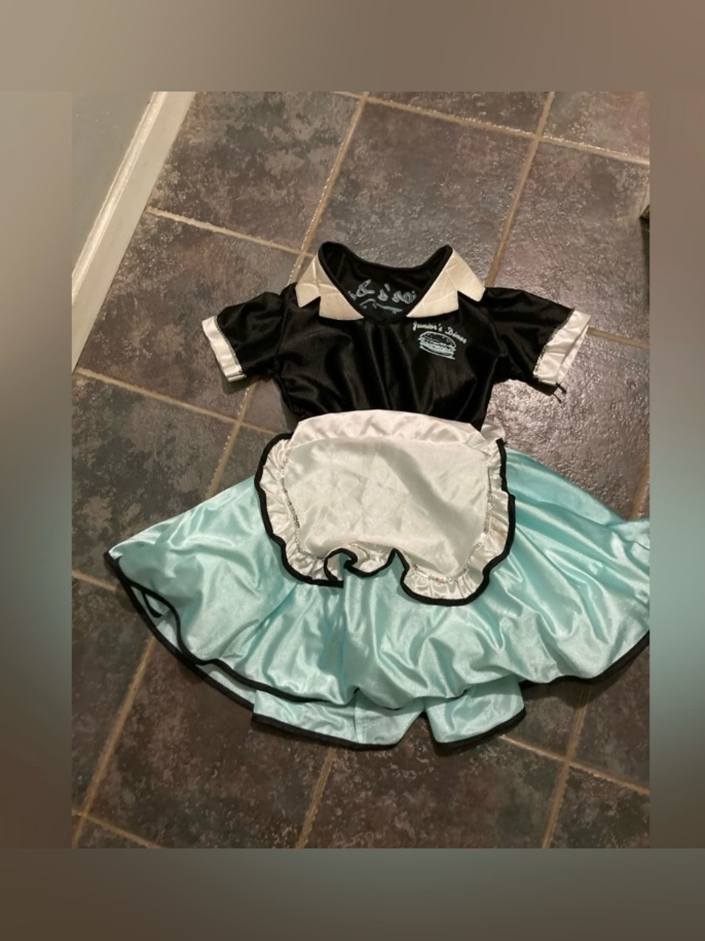 Rubie's 1950's Carhop Girl Costume.
Size L 12-14